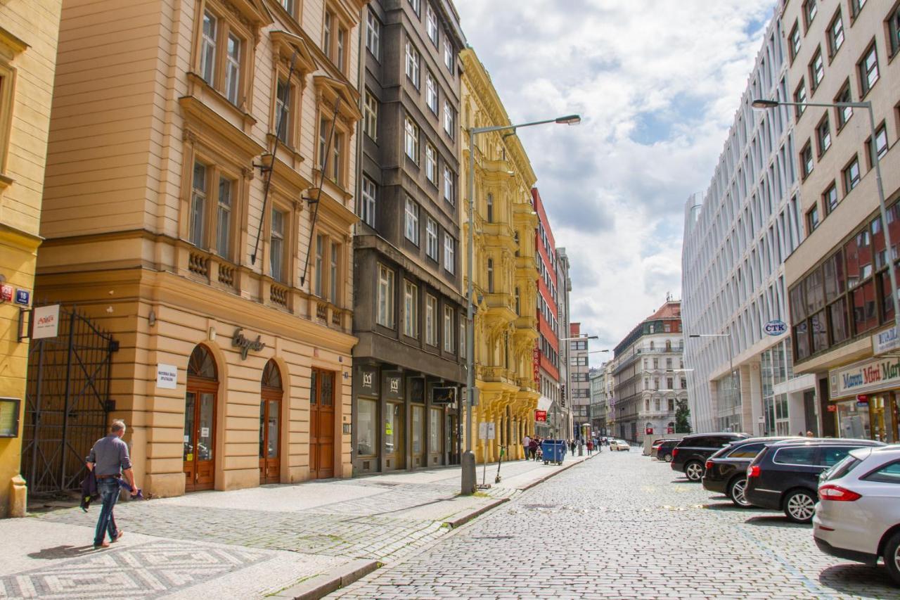 Hostel Mandarinka Praga Exterior foto